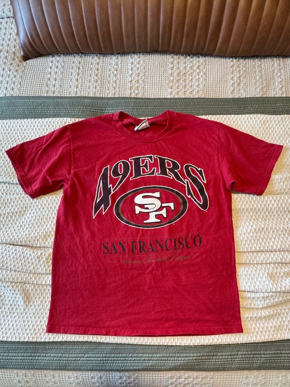 Lee Sport Vintage San Francisco 49ers Red Graphic Tee